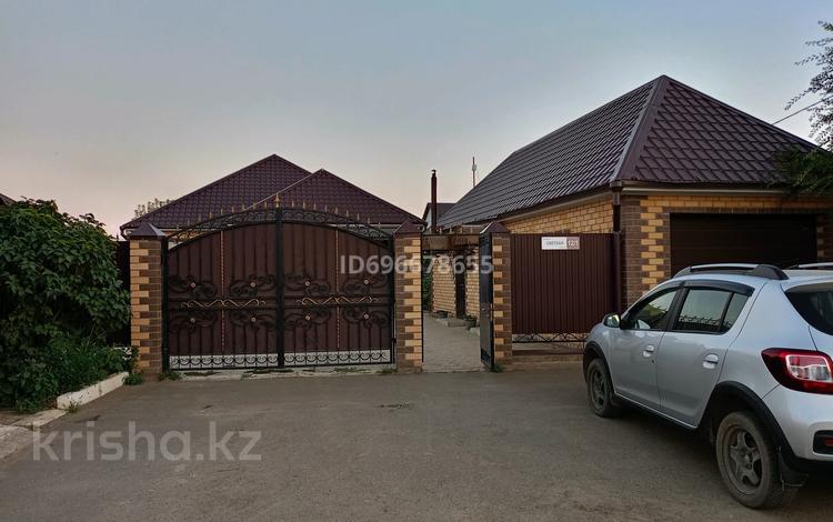 Отдельный дом · 4 комнаты · 110 м² · 5.7 сот., Базарбай Жуманиязова 12/1 — Правдухина за 60 млн 〒 в Уральске — фото 49