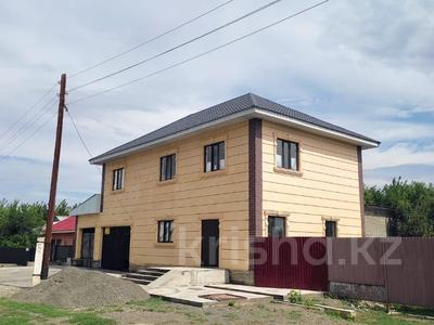 Отдельный дом · 7 комнат · 250 м² · 14 сот., Победа 109 за 32 млн 〒 в Ушарале