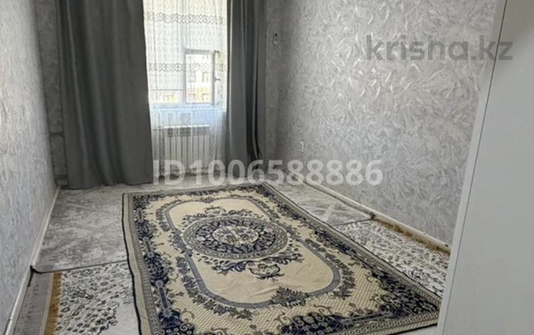 2-бөлмелі пәтер · 57 м² · 2/4 қабат, "Шығыс 2" ш/а. 379, бағасы: 15 млн ₸ в Актау, мкр "Шыгыс 2" — фото 2