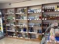 Готовый бизнес:действующий алкомаркет с товаром · 50 м² за 6.2 млн ₸ в Атырау, мкр Авангард-3 — фото 4