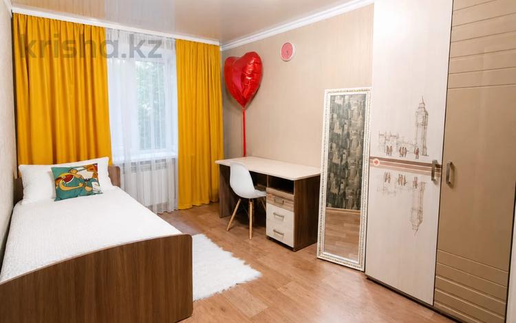 2-бөлмелі пәтер · 49 м² · 4/9 қабат, Юго-Восток ш/а., Мкр Юго-Восток пр. Республики — Средняя школа 15, бағасы: 20.5 млн ₸ в Караганде, Казыбек би р-н — фото 3