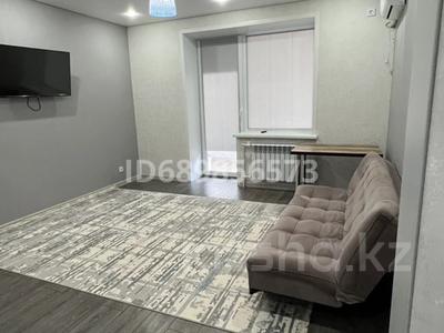 1-бөлмелі пәтер · 45 м² · 2/9 қабат, мкр Жана Орда 72/3 — 10 мкр. м/у садиком Мурагер и школой 37, бағасы: 170 000 ₸ в Уральске