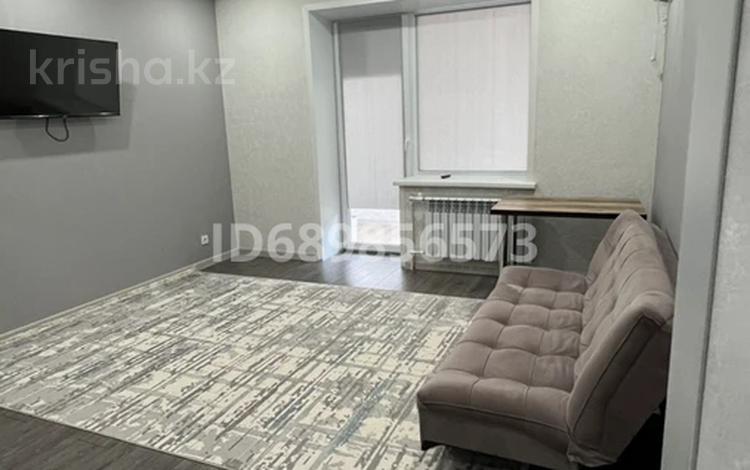 1-бөлмелі пәтер · 45 м² · 2/9 қабат, мкр Жана Орда 72/3 — 10 мкр. м/у садиком Мурагер и школой 37, бағасы: 170 000 ₸ в Уральске — фото 2