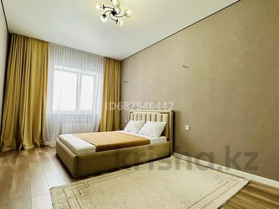 2-комнатная квартира, 75 м², 5/9 этаж посуточно, мкр. Алтын орда, Мустафы Шокая 2к1 за 16 990 〒 в Актобе, мкр. Алтын орда