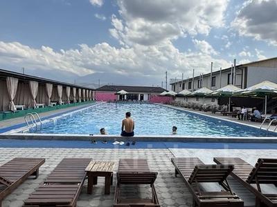 Бани, гостиницы и зоны отдыха · 1100 м² за 850 млн ₸ в Кемертогане