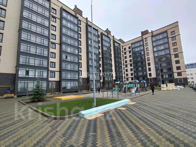 1-комнатная квартира, 53.3 м², 5/9 этаж, Самал 72/4 за 14.5 млн 〒 в Уральске