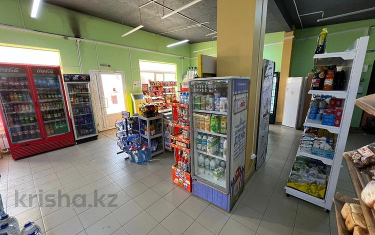 Готовый бизнес Магазин продуктовый, 87.5 м² за 50 млн 〒 в Актобе, жилой массив Жанаконыс — фото 2