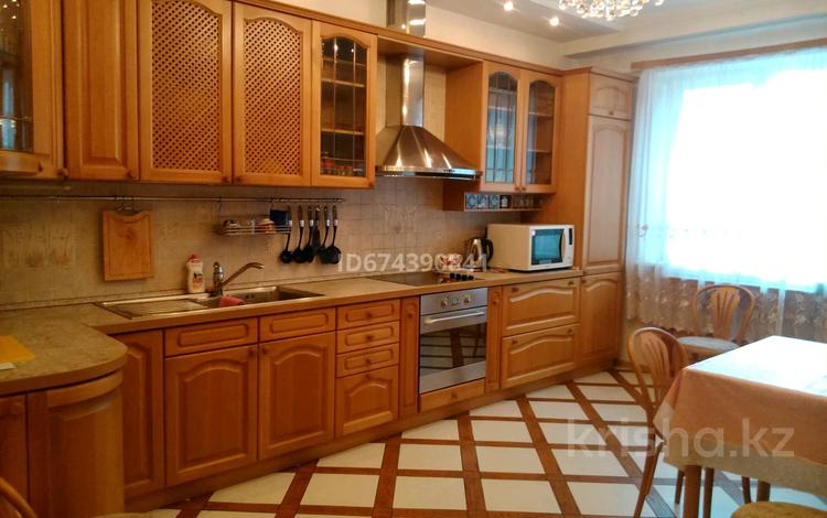 3-комнатная квартира · 120 м² · 7/13 этаж, мкр Керемет 2 за 500 000 ₸ в Алматы, Бостандыкский р-н — фото 2