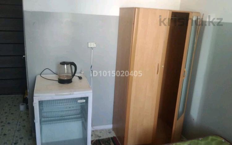 1 комната · 12 м² · 2/2 этаж, Омарова 41 — Ипподром за 90 000 ₸ в Алматы, Жетысуский р-н — фото 2