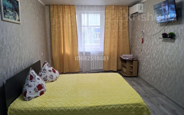 1-комнатная квартира · 33 м² · 2/5 этаж, Мухита 129 за 10 000 ₸ в Уральске — фото 8