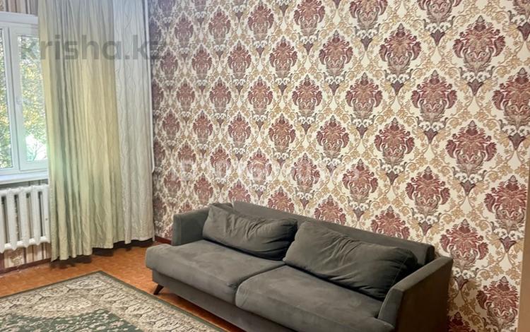 1-комнатная квартира · 42.5 м² · 3/5 этаж, мкр Аксай-3 73 за 240 000 ₸ в Алматы, Ауэзовский р-н — фото 2