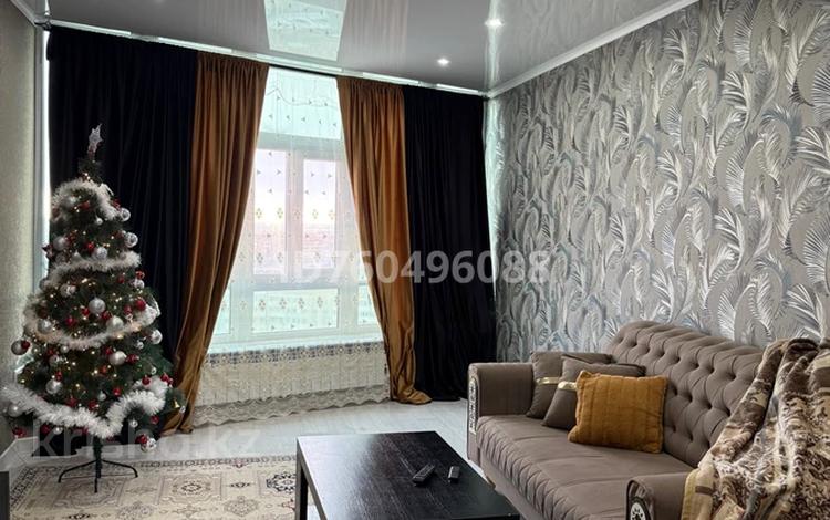 3-комнатная квартира · 80 м² · 16/25 этаж, мкр 11 112в за 2 000 〒 в Актобе — фото 2
