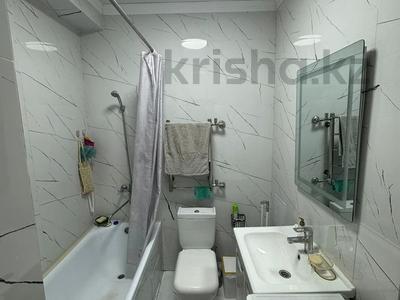 2-комнатная квартира · 54 м² · 5/5 этаж, Водник 2 суворова гранит 17 к за 180 000 〒 в Боралдае (Бурундай), мкр Водник-2