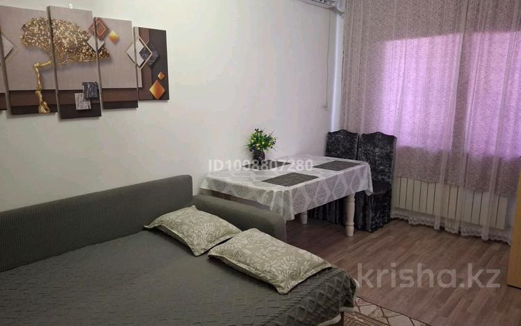 1-бөлмелі пәтер · 38 м² · 1/3 қабат, Карасай Батыра — Школа Абая, бағасы: 10 000 〒 в Каскелене — фото 2