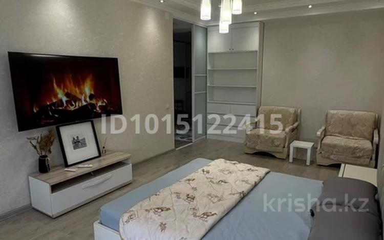 2-бөлмелі пәтер · 60 м² · 10/14 қабат, 17-ш/а., 17 мкрн 7, бағасы: 12 000 ₸ в Актау, 17-й мкр — фото 26
