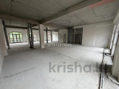 4-комнатная квартира · 208.9 м² · 4/4 этаж, мкр Горный Гигант, Тайманова за ~ 261.1 млн ₸ в Алматы, Медеуский р-н