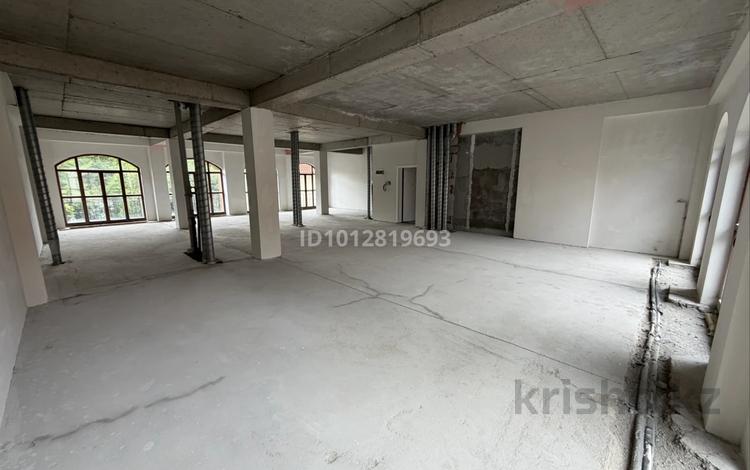 4-бөлмелі пәтер · 208.9 м² · 4/4 қабат, мкр Горный Гигант, Тайманова, бағасы: ~ 261.1 млн ₸ в Алматы, Медеуский р-н — фото 2