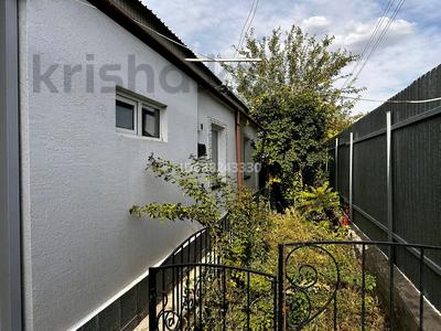 Отдельный дом · 4 комнаты · 63 м² · 6 сот., 3 пер Бульварный 17 — Петрова/Желтоксан за 40 млн 〒 в Таразе