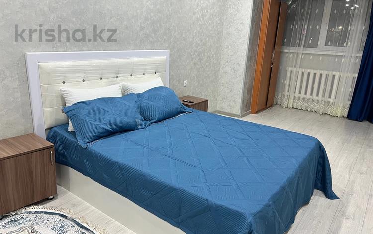 1-бөлмелі пәтер · 40 м² · 1/9 қабат, 11 ш/а. 115, бағасы: 2 000 ₸ в Актобе, мкр 11 — фото 2