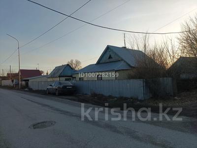 Жеке үй · 4 бөлме · 64 м² · 10 сот., Школьная 23, бағасы: 17 млн ₸ в Абае
