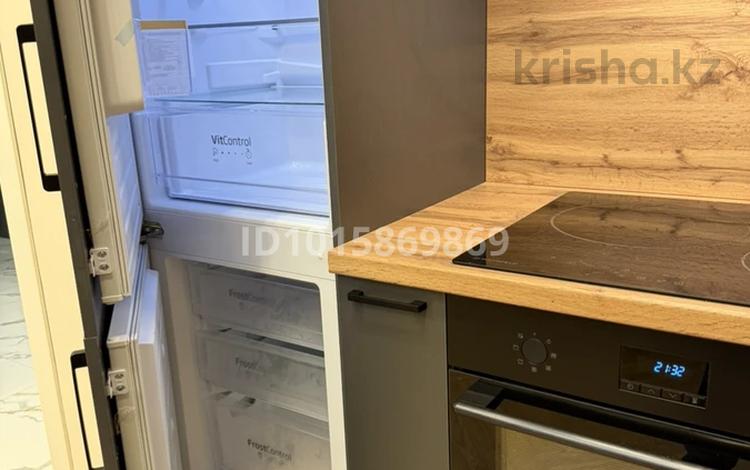 1-комнатная квартира · 42 м² · 2/9 этаж, Алихан Бокейхан 16/3, 16/2 за 350 000 ₸ в Астане, Есильский р-н — фото 2
