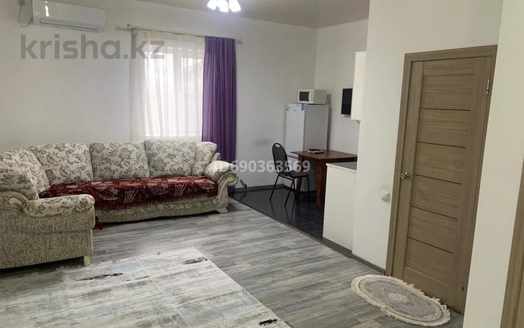 2-бөлмелі пәтер · 44 м² · 1/2 қабат, Береке ш/а., 13-й улица 1, бағасы: 120 000 ₸ в Атырау, мкр Береке — фото 45