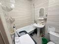 2-бөлмелі пәтер · 46 м² · 2/5 қабат, Маншук маметова 56 — Вогзал.базар.все торг дом.школ 17,19.садик.дом главным центре, бағасы: 15 млн ₸ в Уральске, мкр Школьник — фото 2