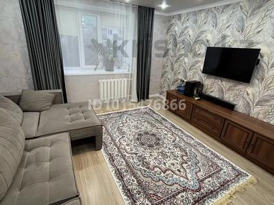 2-бөлмелі пәтер · 55 м² · 4/5 қабат, Қонаев ш/а. 64, бағасы: 26.5 млн ₸ в Уральске, мкр Кунаева