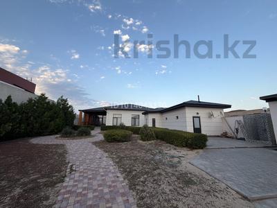 Дача · 3 комнаты · 250 м², Теплый пляж — База теплый пляж за 150 000 ₸ в Актау