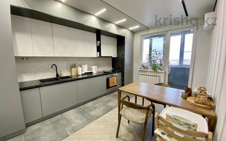 2-бөлмелі пәтер · 93.4 м² · 16/17 қабат, мкр Шугыла, Жуалы, бағасы: 40 млн ₸ в Алматы, Наурызбайский р-н — фото 6
