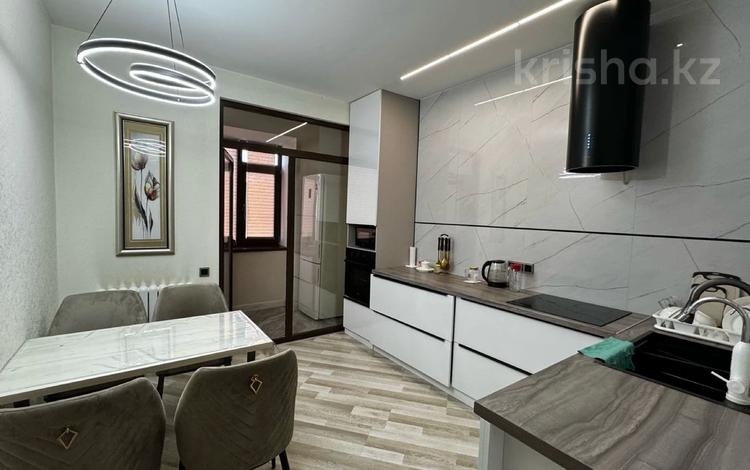 2-комнатная квартира · 90 м² · 4/9 этаж, Пасмакова 94 за 450 000 ₸ в Семее — фото 2