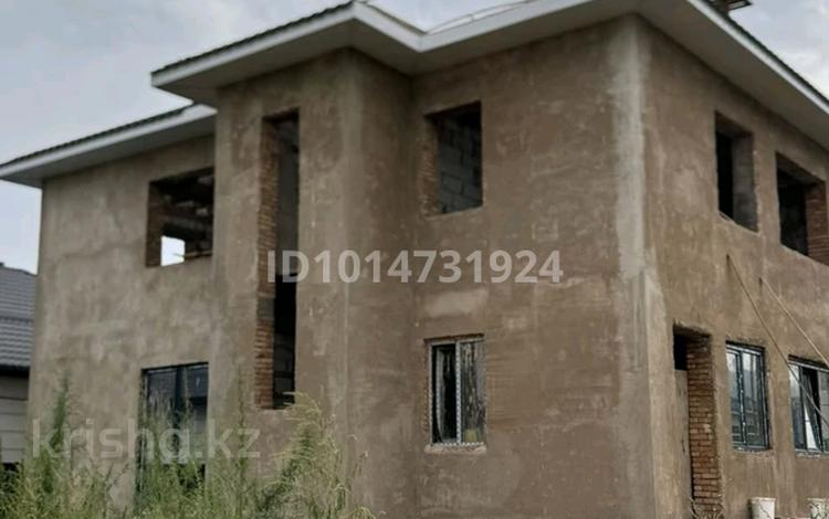 Жеке үй · 7 бөлме · 320 м² · 7 жүзд., Орбулак — Находится возле школы Б.Сокпакбаева, бағасы: 70 млн ₸ в Каскелене — фото 2