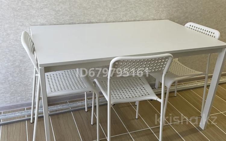 2-комнатная квартира · 63.4 м² · 5/10 этаж · помесячно, Микрорайон Байкена Ашимова 21/5 — За Метро за 200 000 〒 в Караганде — фото 2