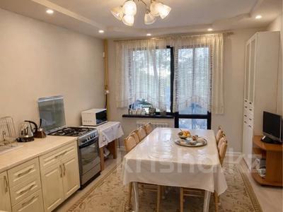 2-бөлмелі пәтер · 70 м² · 5/10 қабат, Тянь-Шанская 7, бағасы: 60 млн ₸ в Алматы, Медеуский р-н