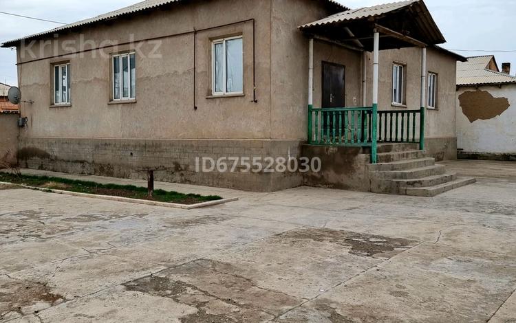 Отдельный дом • 4 комнаты • 200 м² • 20 сот., Кенесары 69 за 22 млн 〒 в Туркестане — фото 2