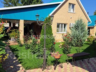 Жеке үй · 3 бөлме · 120 м² · 10 жүзд., Яблоневая — Садовое общество Хуторок, бағасы: 60 млн ₸ в Уральске