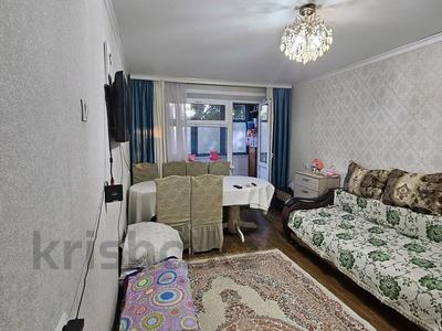 2-комнатная квартира, 47 м², 2/5 этаж, Майкудук, Майкудук, 16й микрорайон 47 за 11.3 млн 〒 в Караганде, Алихана Бокейханова р-н