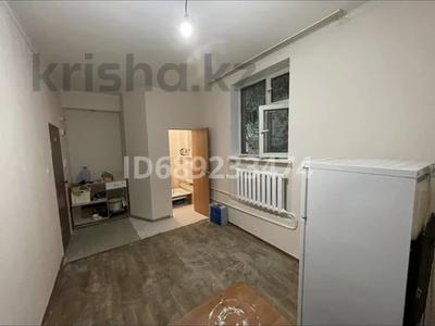 1-комнатная квартира, 17 м², 1/5 этаж, Кутпанова 7 за 6.9 млн 〒 в Астане, Сарыарка р-н
