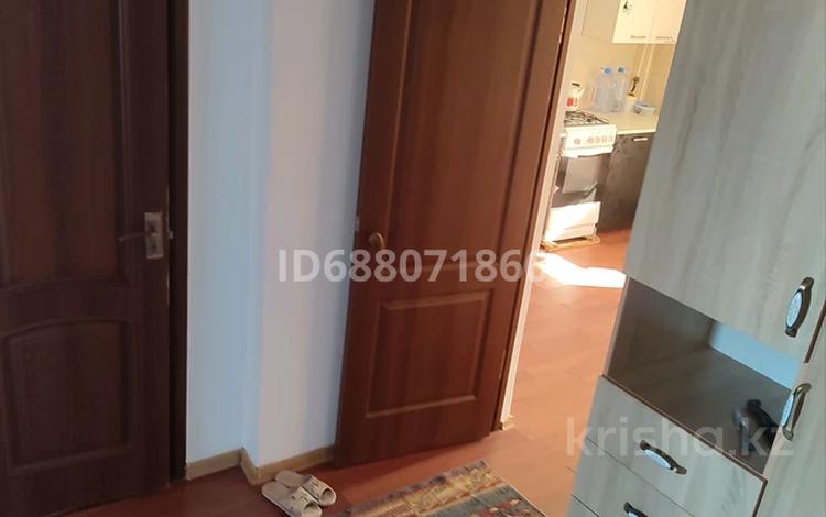 2-комнатная квартира · 64 м² · 5/5 этаж, Астана мкр. ул.Қараша 13 — Сырдария мешіті маңында, военкоматка қарсы за 130 000 ₸ в  — фото 2