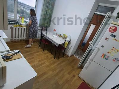 1-комнатная квартира, 42 м², 4/5 этаж, Болашак за 13.7 млн 〒 в Талдыкоргане, мкр Бирлик