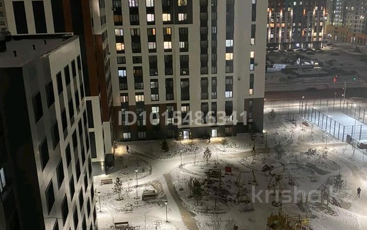 2-комнатная квартира · 44 м² · 11/16 этаж, Абикена Бектурова 11 за 300 000 ₸ в Астане, Нура р-н — фото 2