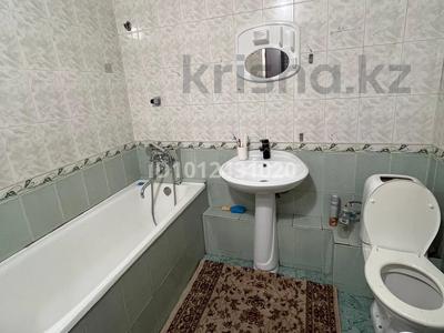 1-комнатная квартира · 42 м² · 5/5 этаж, мкр Орбита-1, Макатаева 142 — Сейфуллина за 270 000 〒 в Алматы, Бостандыкский р-н