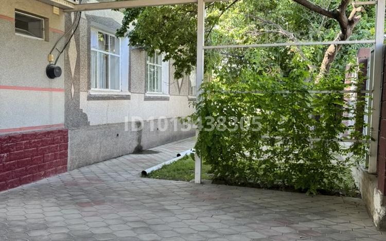 Жеке үй · 4 бөлме · 140 м² · 6 жүзд., Таласская 113, бағасы: 40 млн ₸ в Таразе — фото 2