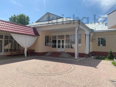 Отдельный дом · 7 комнат · 220 м² · 10 сот., Туйебекова 22 за 120 млн ₸ в Таразе