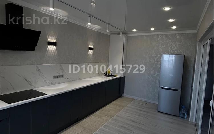 1-комнатная квартира · 52 м² · 6/9 этаж, мкр. Зачаганск пгт, Мурата Монкеулы 97/2 за 21 млн ₸ в Уральске — фото 2