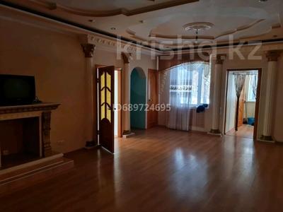 Продажа домов и дачи в Карагандинской обл.: Отдельный дом • 5 комнат • 200 м² • 8 сот., Нарманбет 6 за 43 млн 〒 Отдельный дом • 5 комнат • 200 м² • 8 сот., Нарманбет 6 за 43 млн 〒 в Балхаше