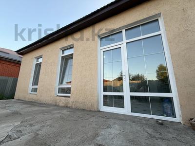 Жеке үй · 4 бөлме · 100 м² · 5 жүзд., Лермонтова 42, бағасы: 47 млн ₸ в Уральске