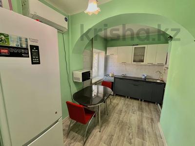 2-бөлмелі пәтер · 47.9 м² · 2/4 қабат, Жарокова 187Б — Жандосова, бағасы: 25 млн ₸ в Алматы, Бостандыкский р-н