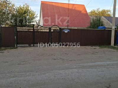 Отдельный дом · 2 комнаты · 64 м² · 2 сот., П.Дальний 3/4 — Сад долголетия за 17 млн 〒 в Актобе, жилой массив Жилянка