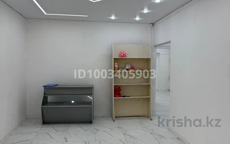 Свободное назначение, офисы, магазины и бутики, склады, салоны красоты, медцентры и аптеки, образование, развлечения, кабинеты и рабочие места, студии · 130 м² за 150 000 〒 в Таразе — фото 6
